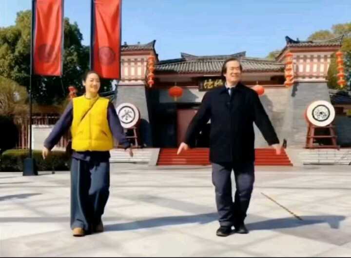 观拜将坛有感